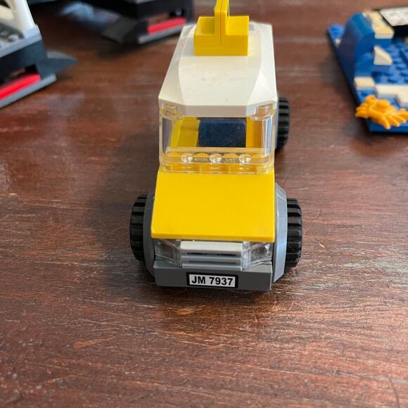 LEGO CREATOR Sea Side Beach House + Train Station INCOMPLETE AND GLUED - Picture 13 of 14